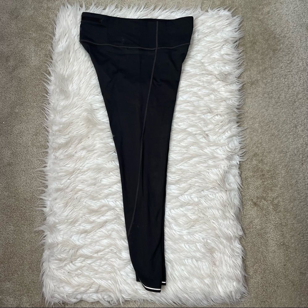 Athleta Run Free 7/8 Tight - Picture 6 of 11